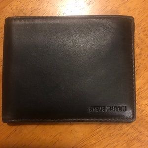 Steve Madden black leather wallet